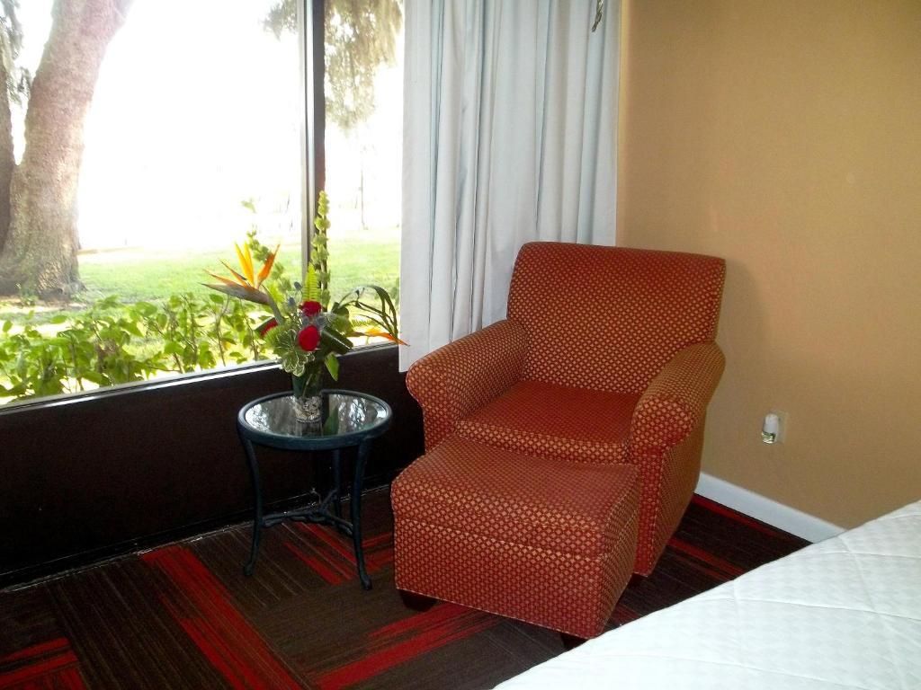 คริสตัล โคฟ ริเวอร์ฟรอนต์ รีสอร์ต Hotel พาแลตกา ภายนอก รูปภาพ